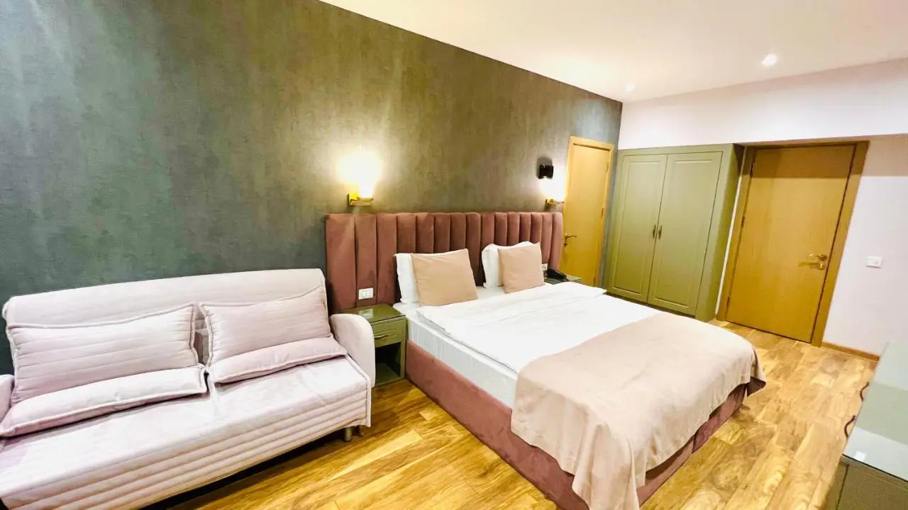 CH Hotel