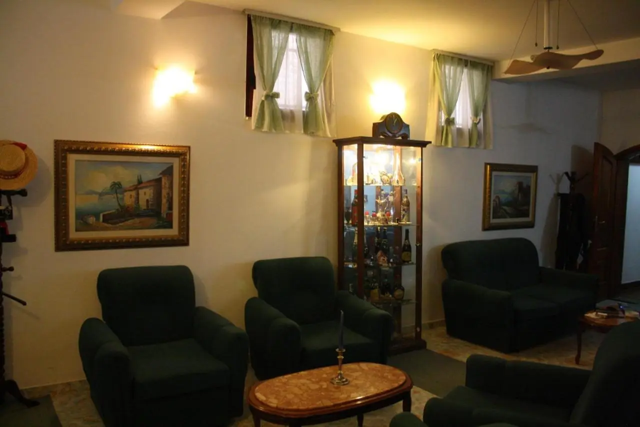 VILLA PEPETO Durres Albania