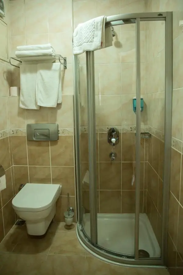 Yuksel Hotel