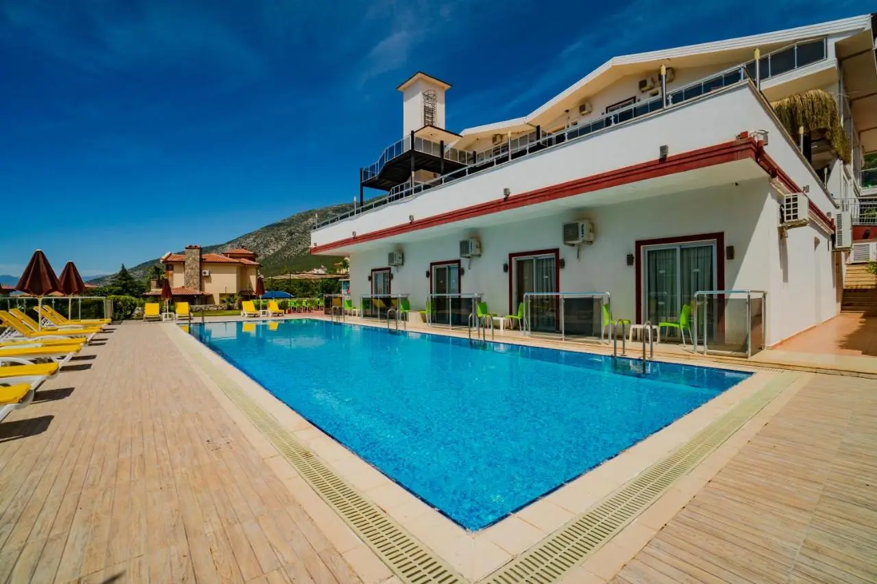 Sunshine Holiday Resort