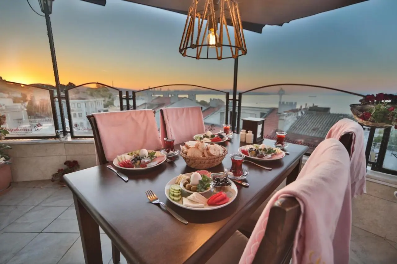 Artefes Hotel Old City& Spa