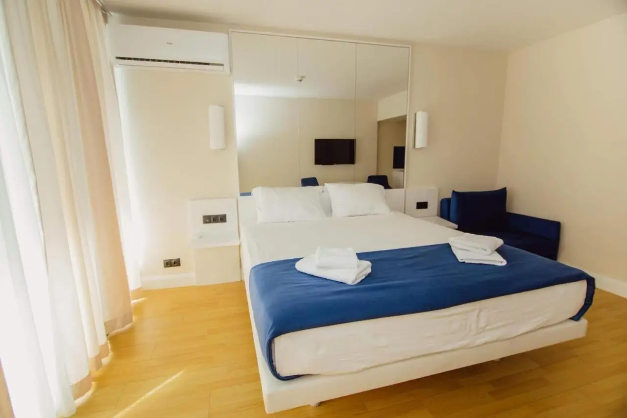 VIP HOTEL Sea view in batumi R