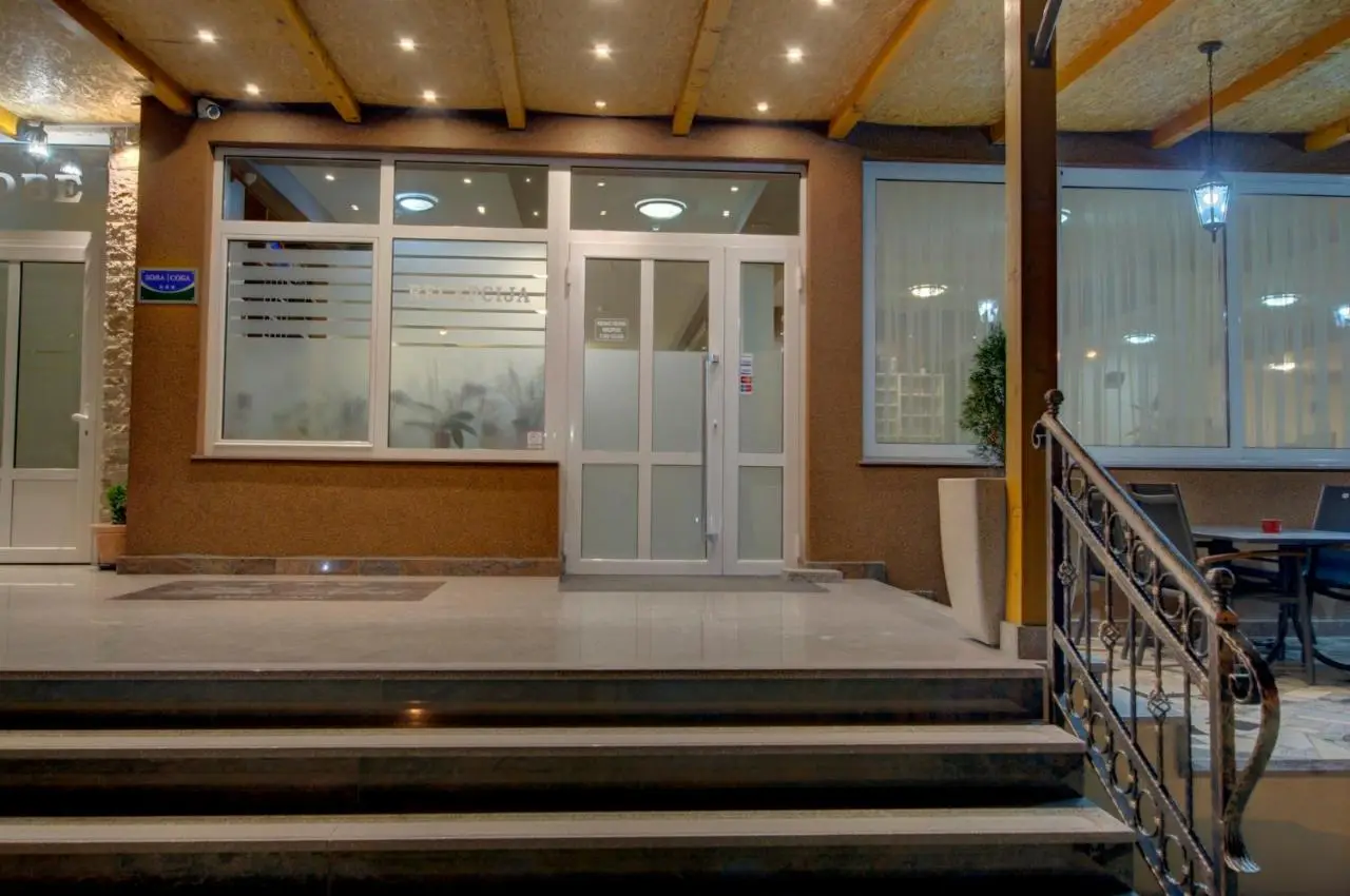 Tihe Noci Motel