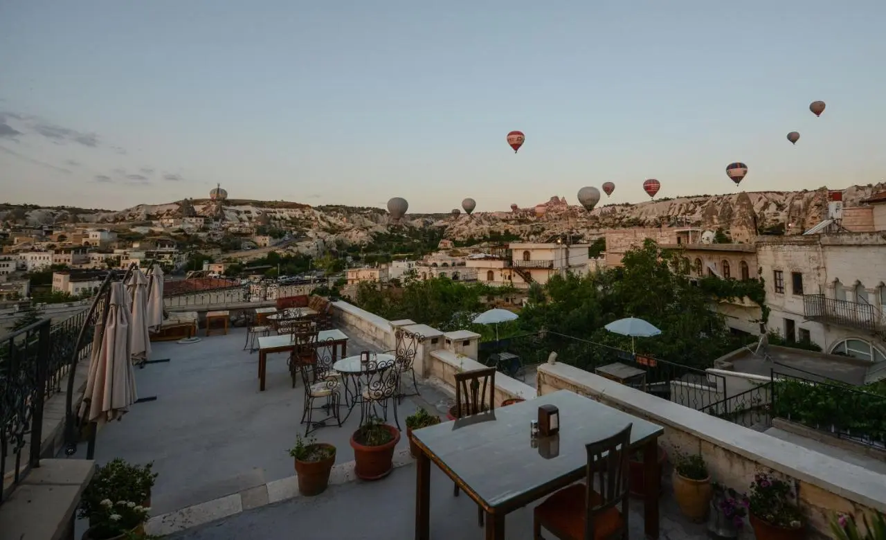 Vineyard Cave Hotel