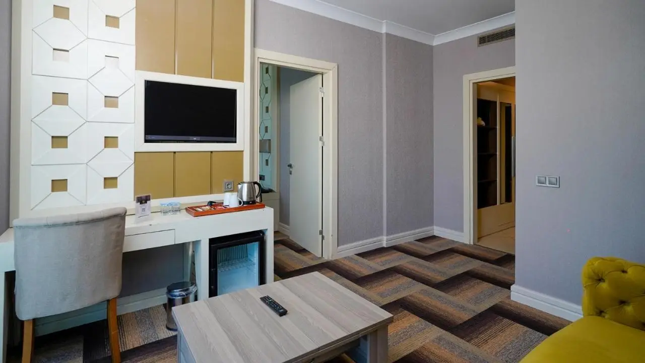 The Grand Mira Hotel