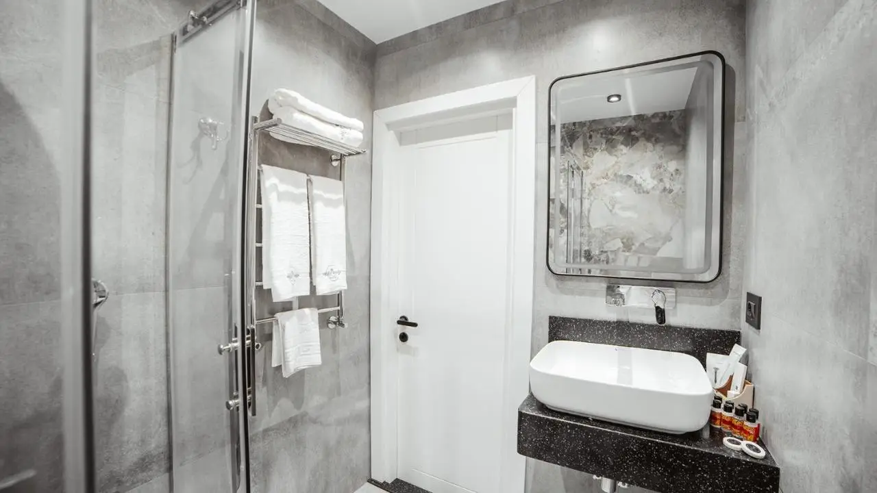 White Breeze Boutique Hotel