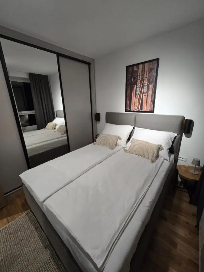 RIO DELUXE A1-8 - ApartHotel Vucko - Private Host