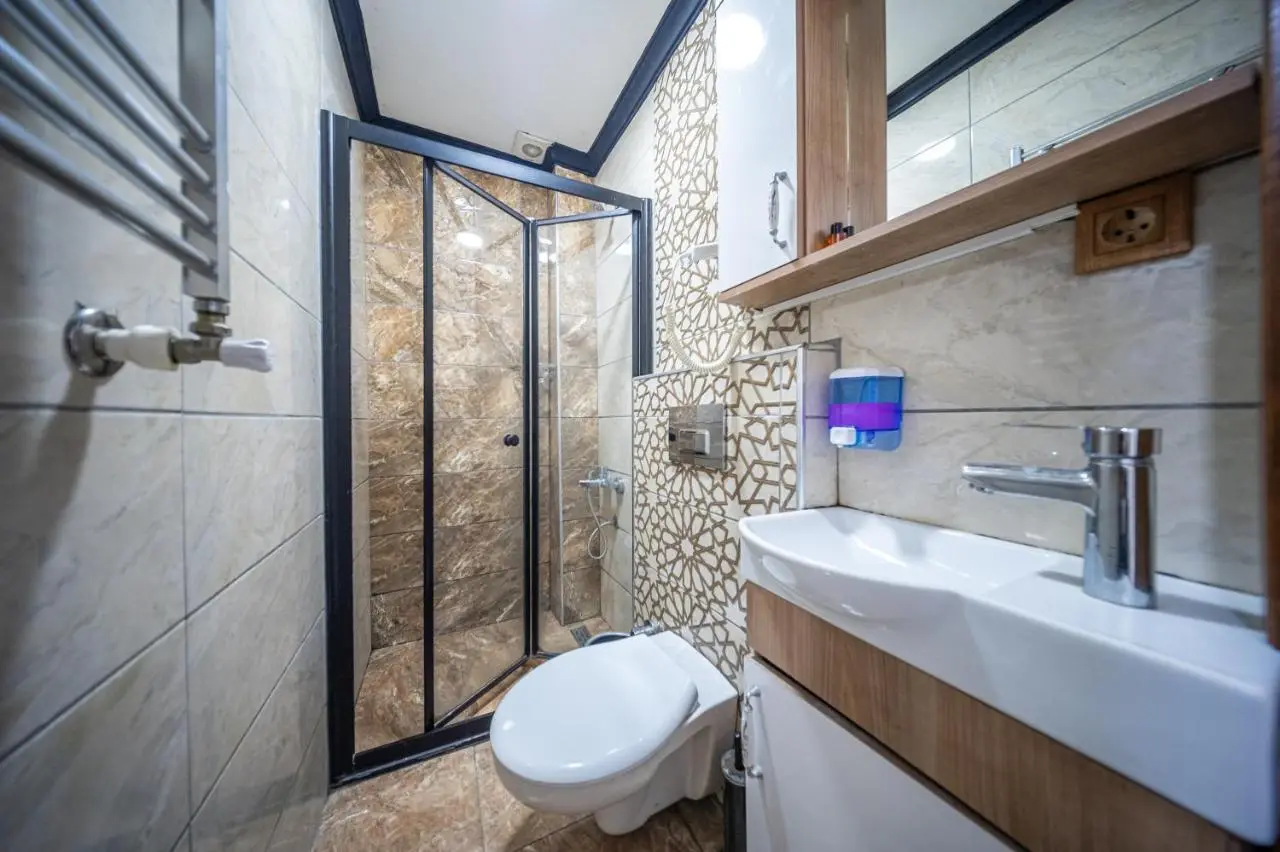 LAOS OTEL