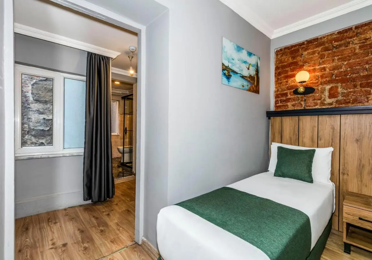 La Pera Suites Hotel