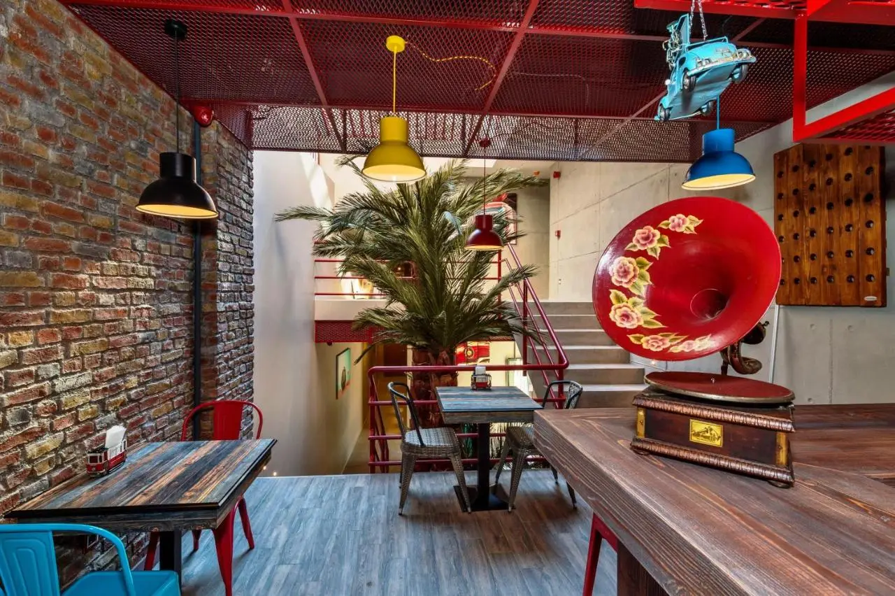 Taksim Istanbul Nis Hotel - Istiklal Street