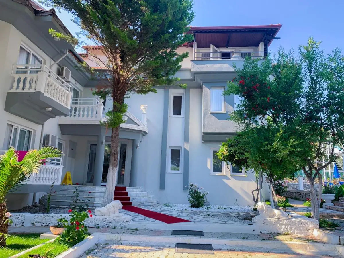 Kaizen Gate Hotel