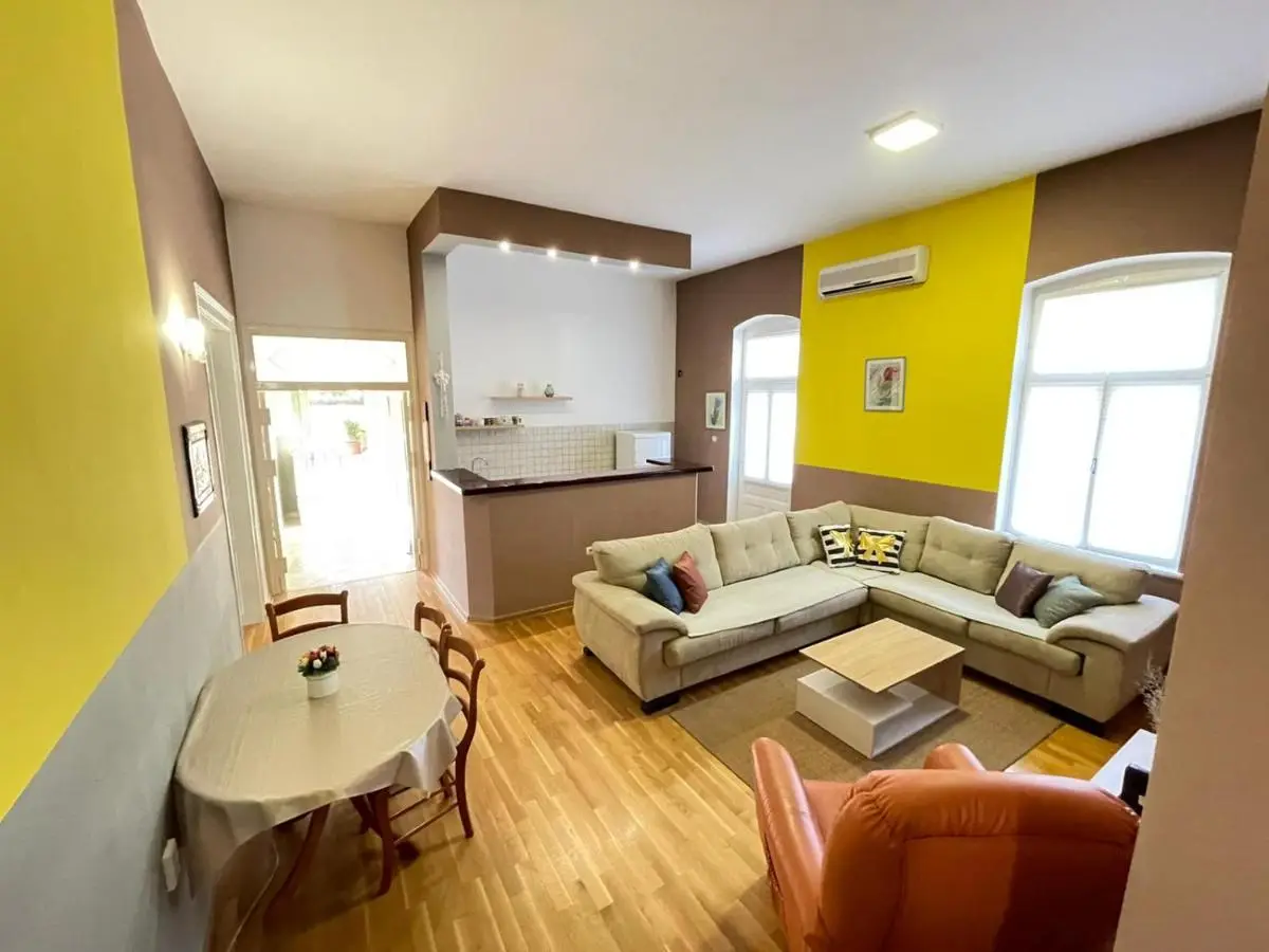 Apartment Pangea