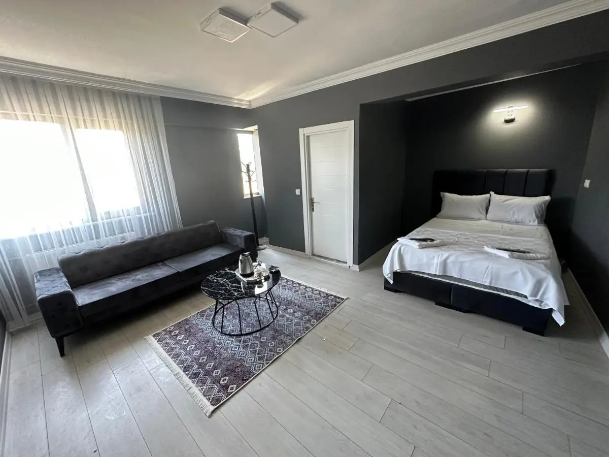 KRAL GRAND OTEl