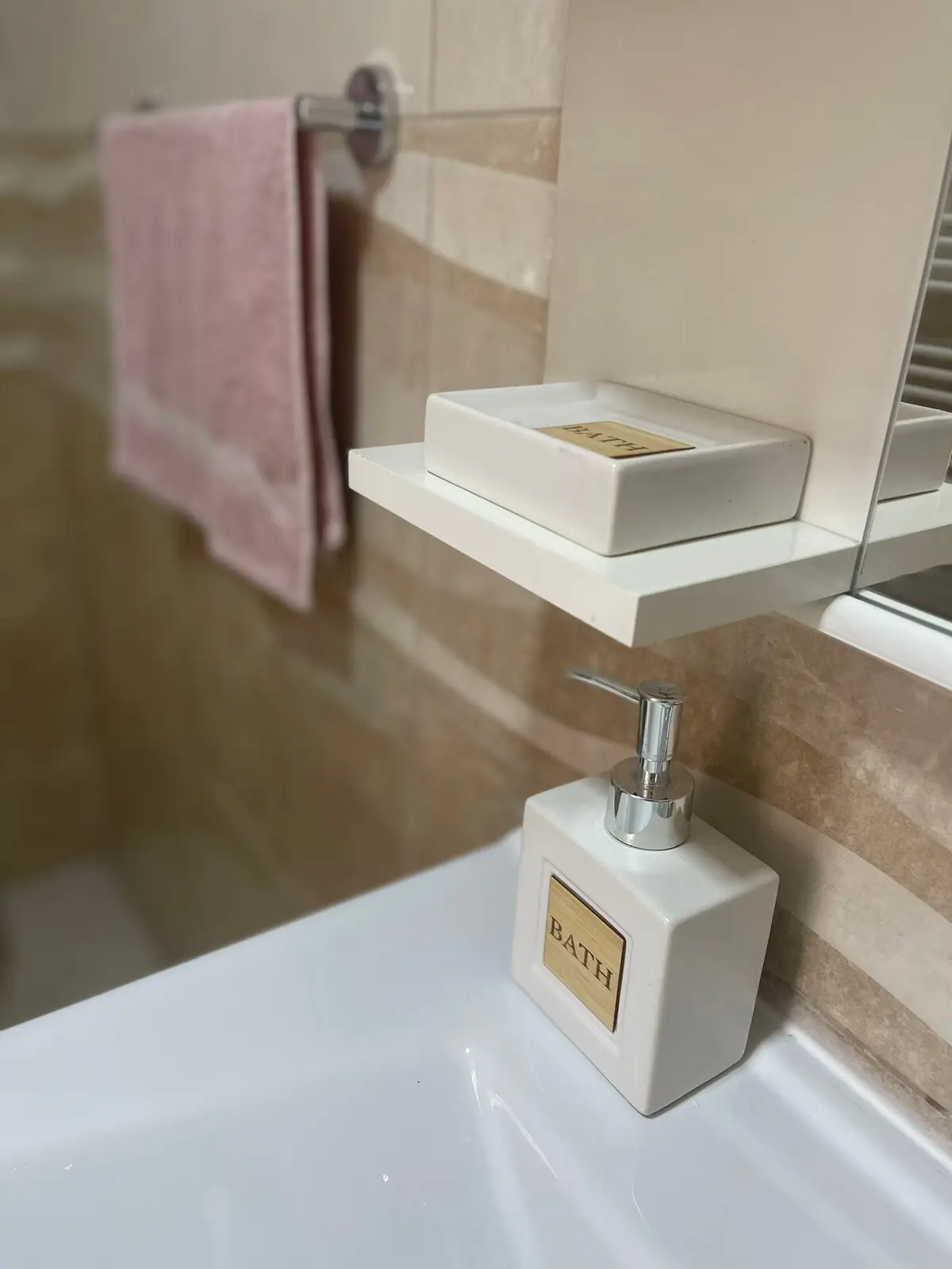 Quiet Luxe Apartment