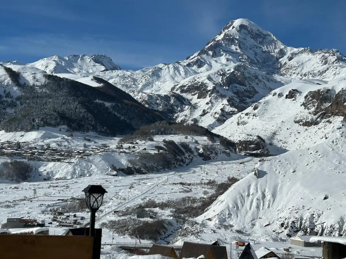 Kazbegi cottage kide- ყაზბეგში კოტეჯი კიდე