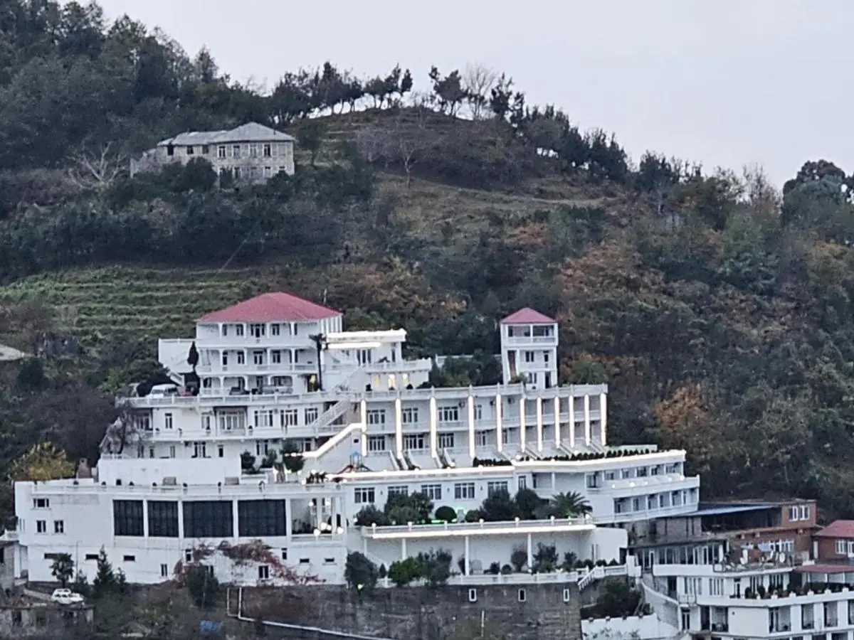 Zura palace