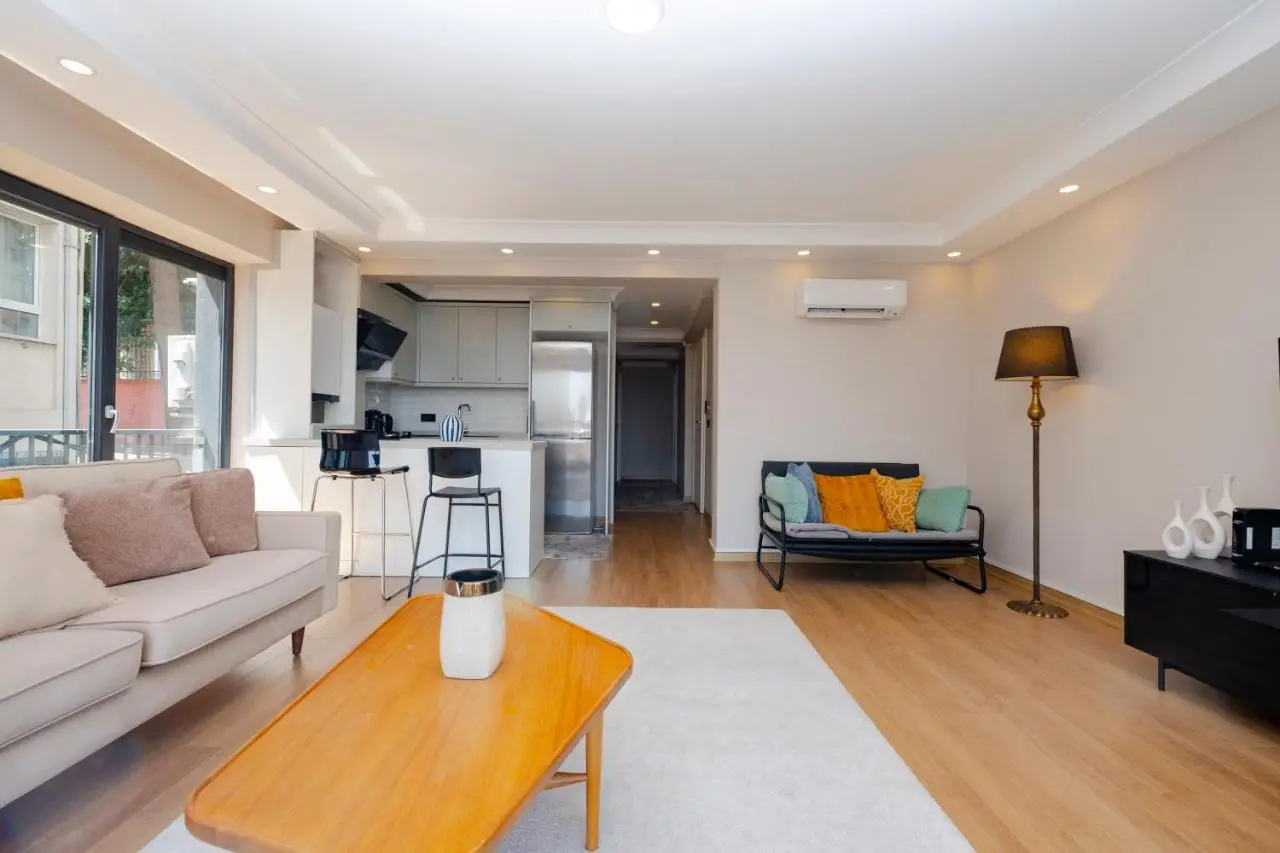 Sea View Two-Bedroom Suite in Managed Residence - Parking and Elevator