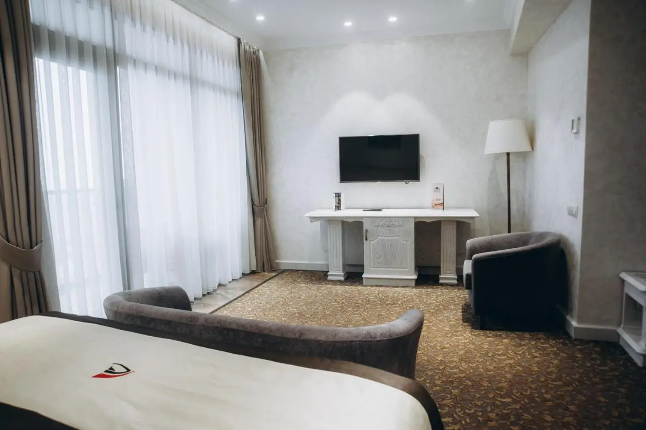 Colosseum Marina Hotel