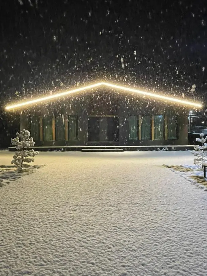 TwinSide Chalet Bakuriani