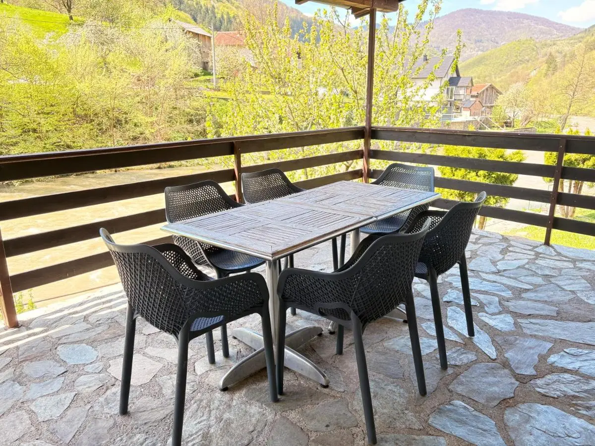holiday home RIVER HOUSE