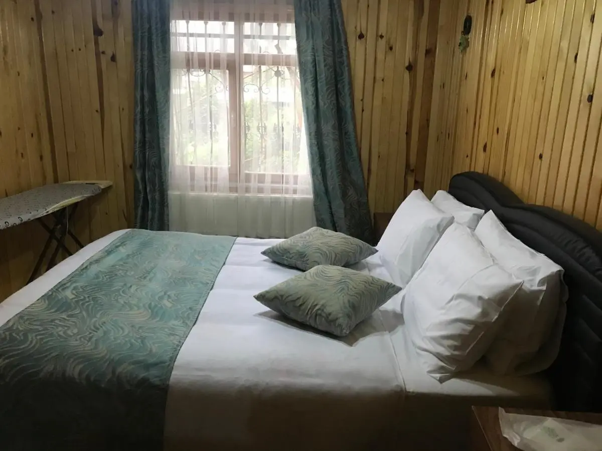 Uzungöl Ensar Dağ Evi