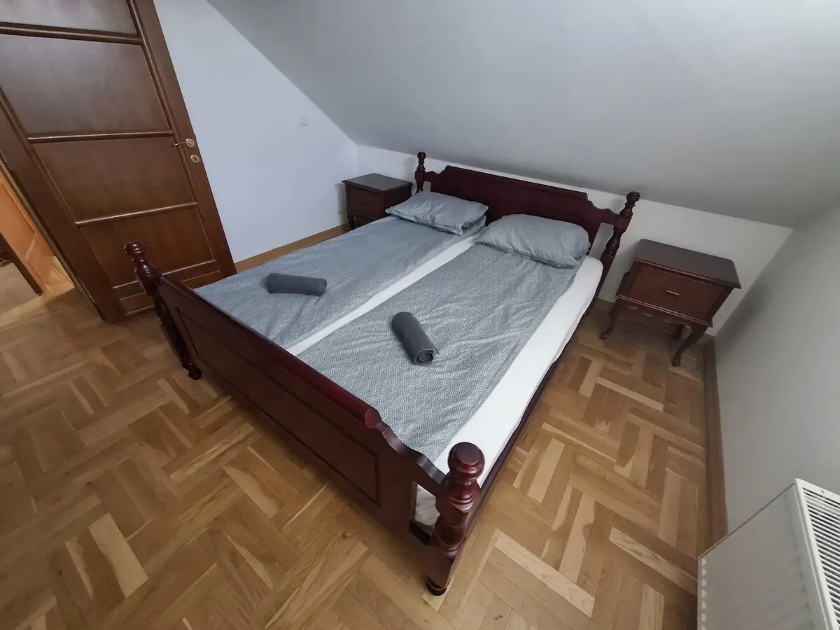 Superior 2   106m2 Apartment A/C free Parking