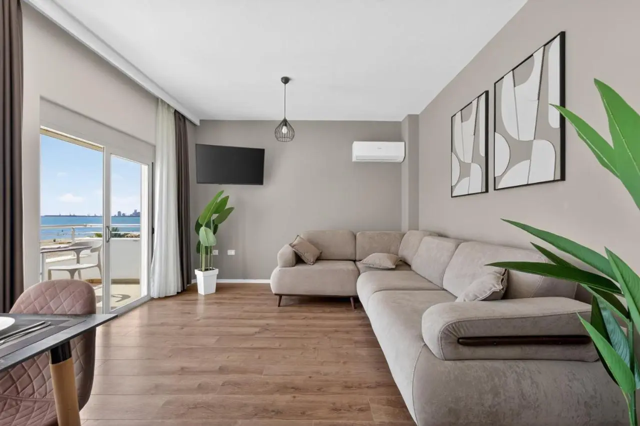 Wave Beachfront Apartments