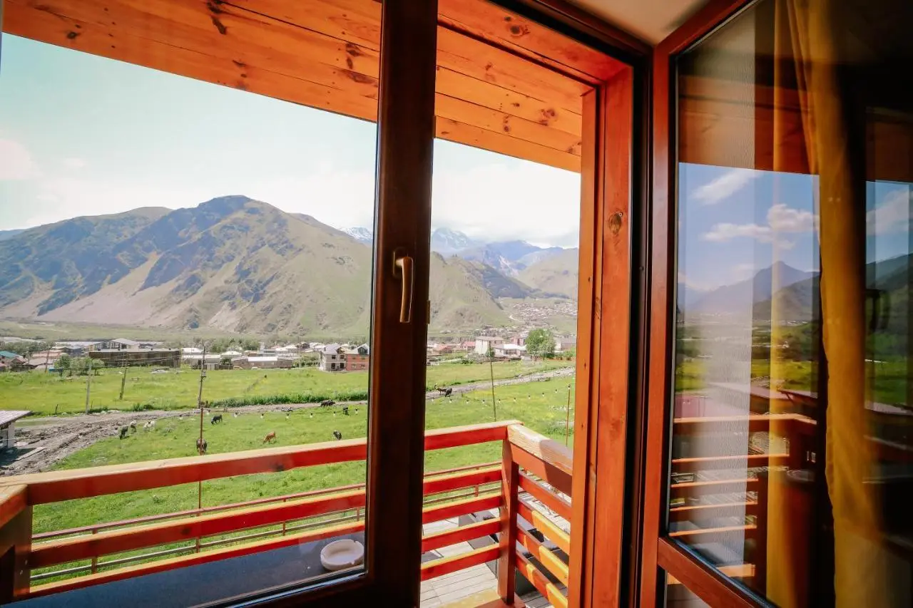 Alpenhaus Kazbegi Hotel & Restaurant
