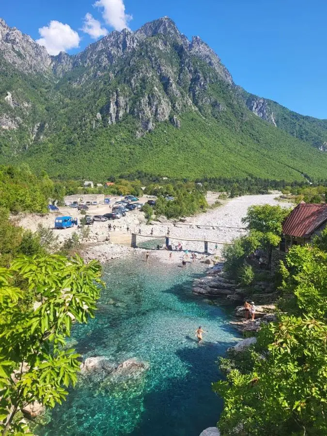 Symphony Hostel Shkoder