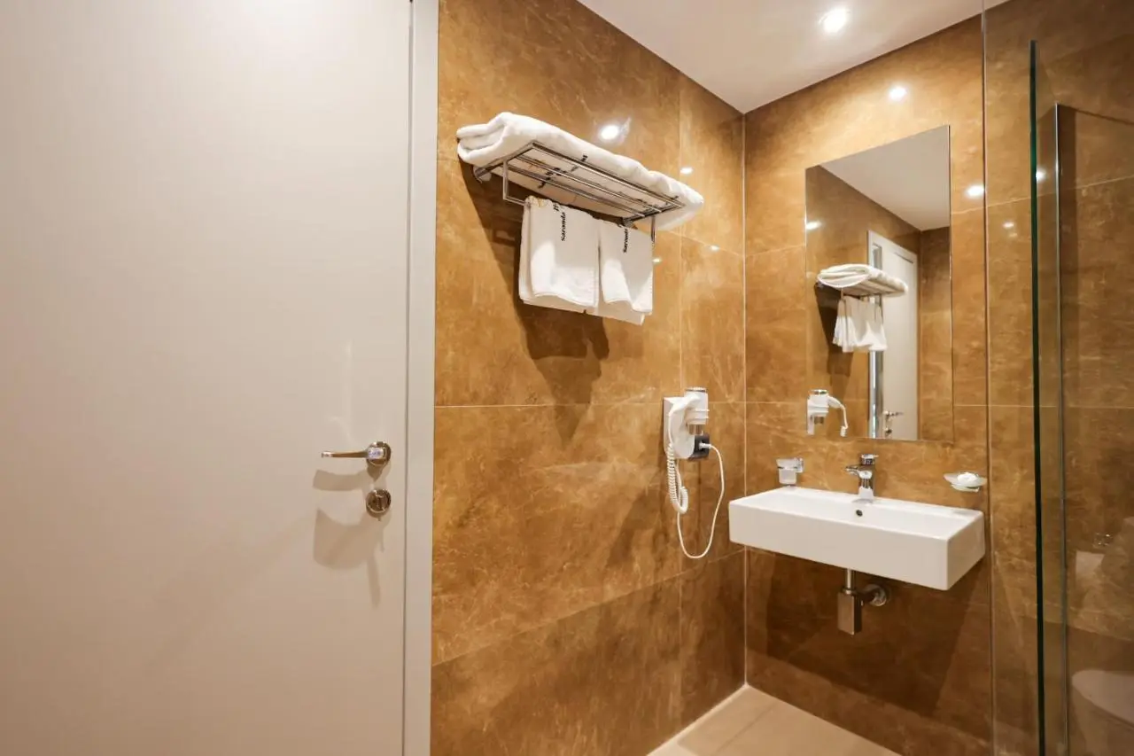 Hotel Saranda International