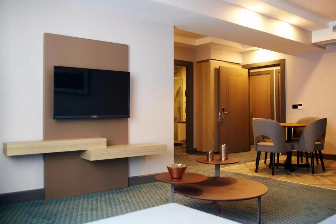 Tophane Suites