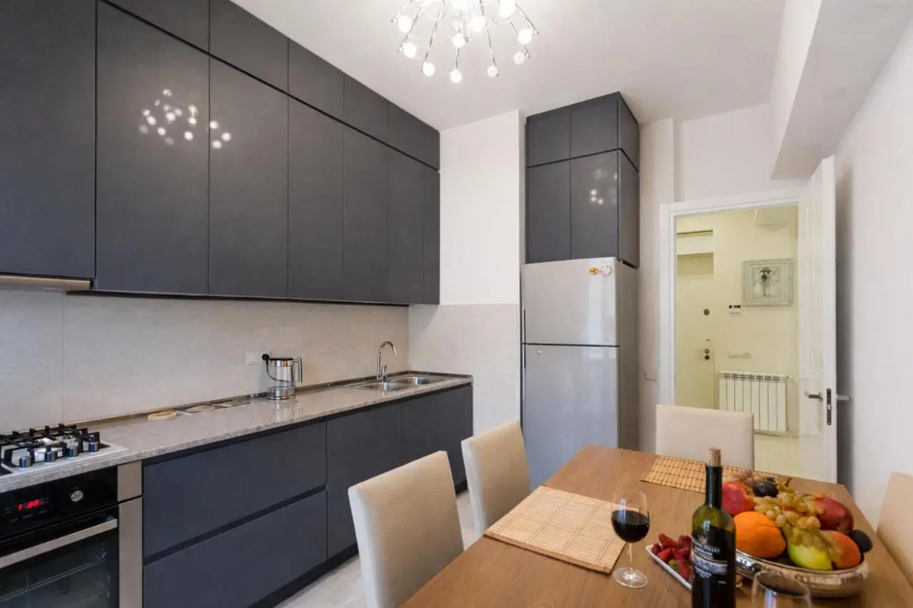 Liberty Square Apartment On Rustaveli