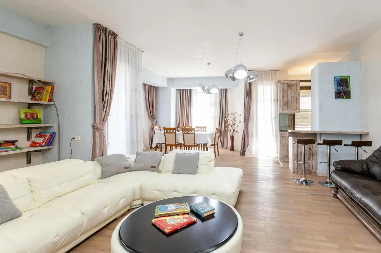 Executive Central Loft