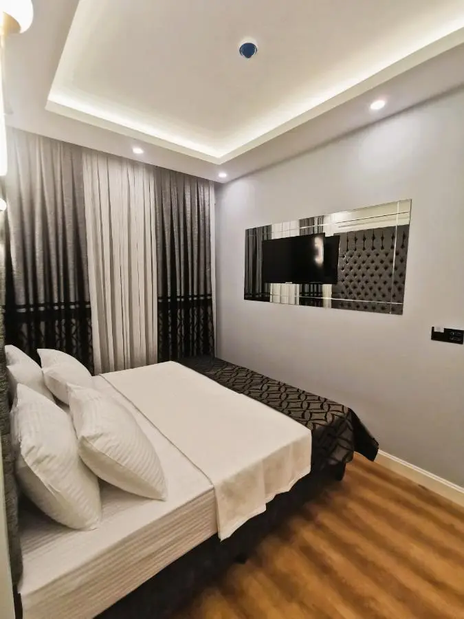 Luxx Garden Hotel