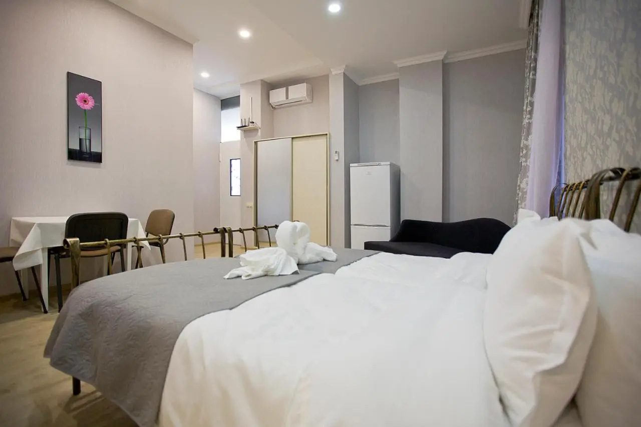 Metekhi Corner Apartments
