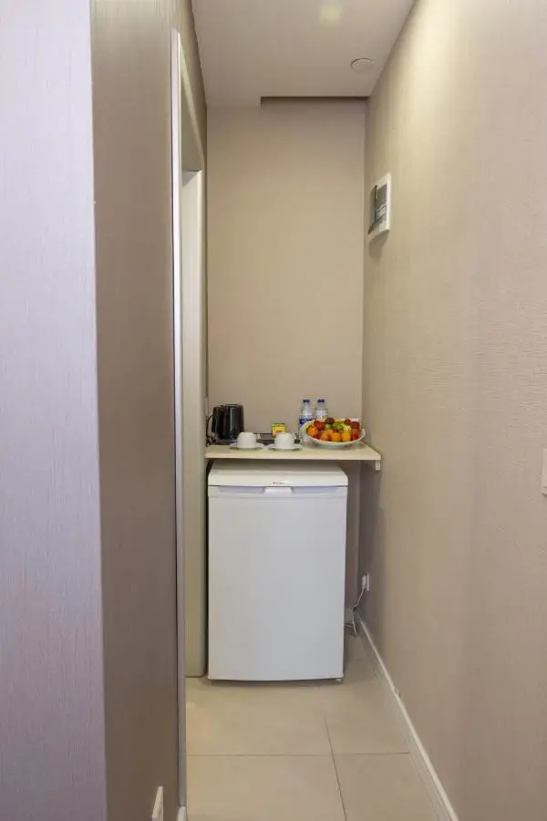 Elm Suite Hotel