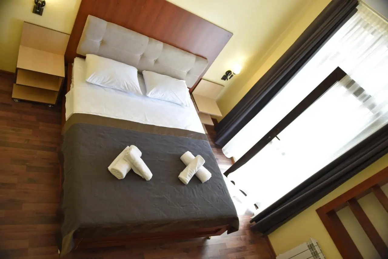 Yaffle Inn Shaki Boutique Hotel