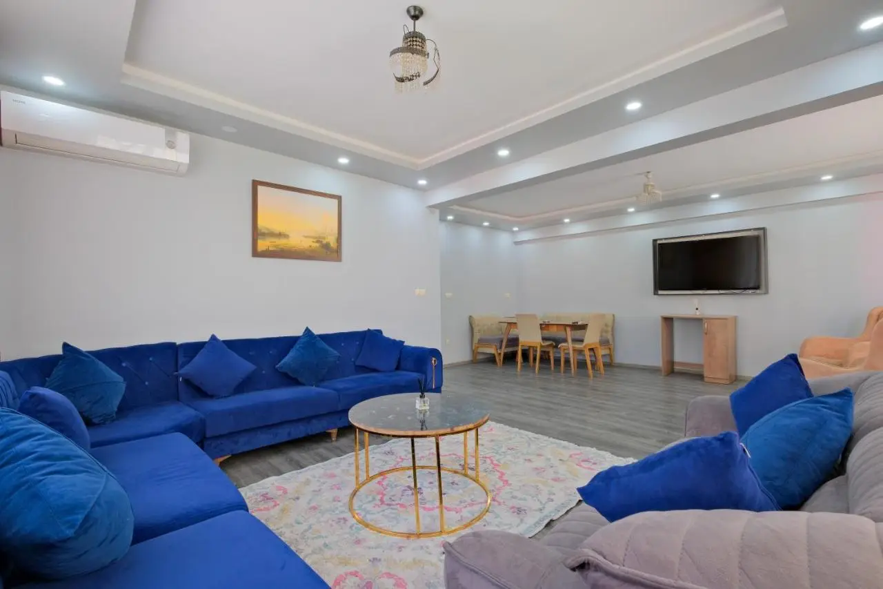 DAHB Luxury Apartments in Talimhane