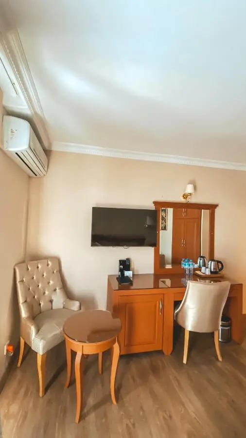 Premier Vista Hotel