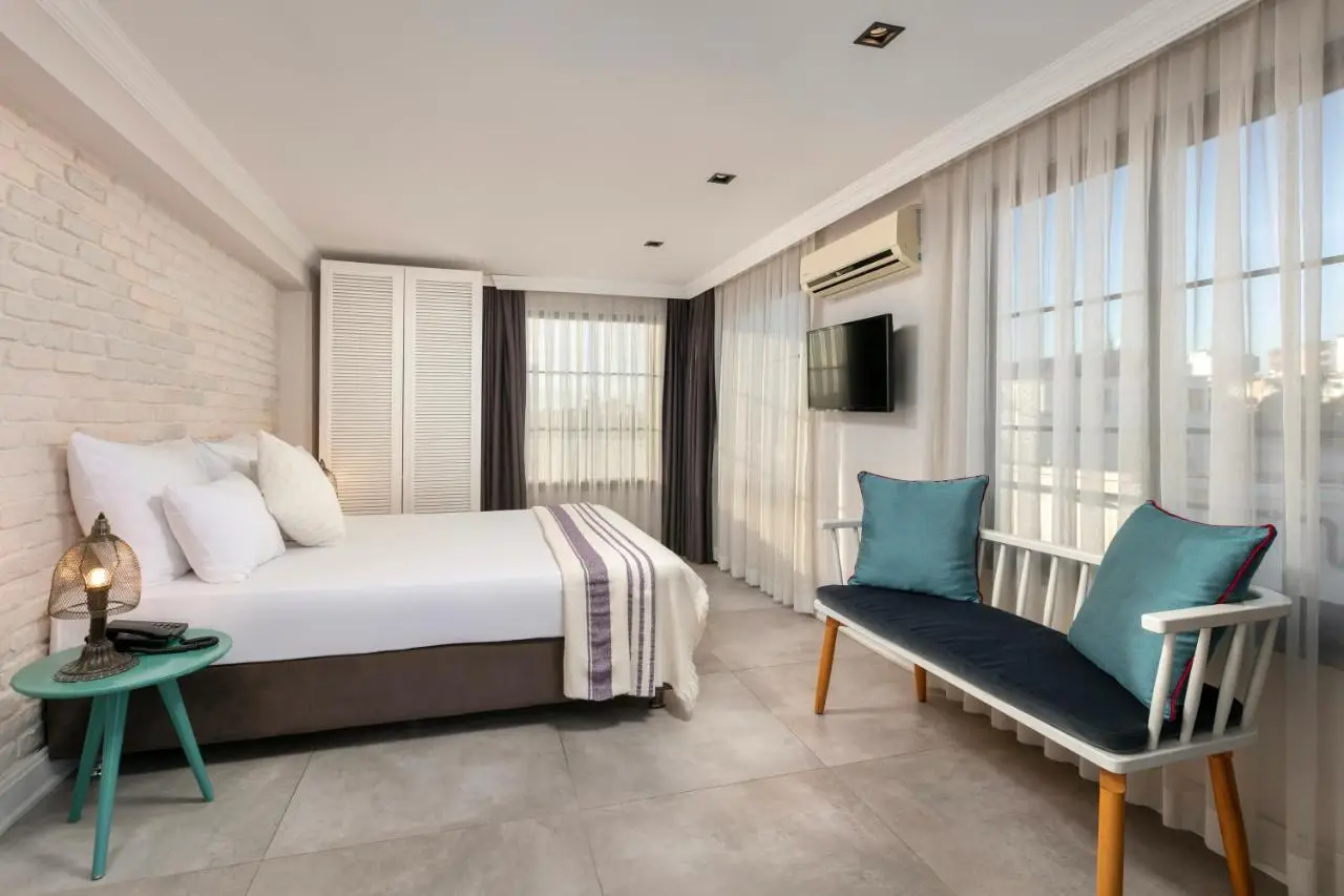 Azuu Boutique Hotel