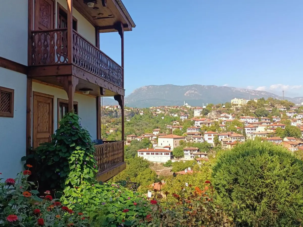 Manzara Konak
