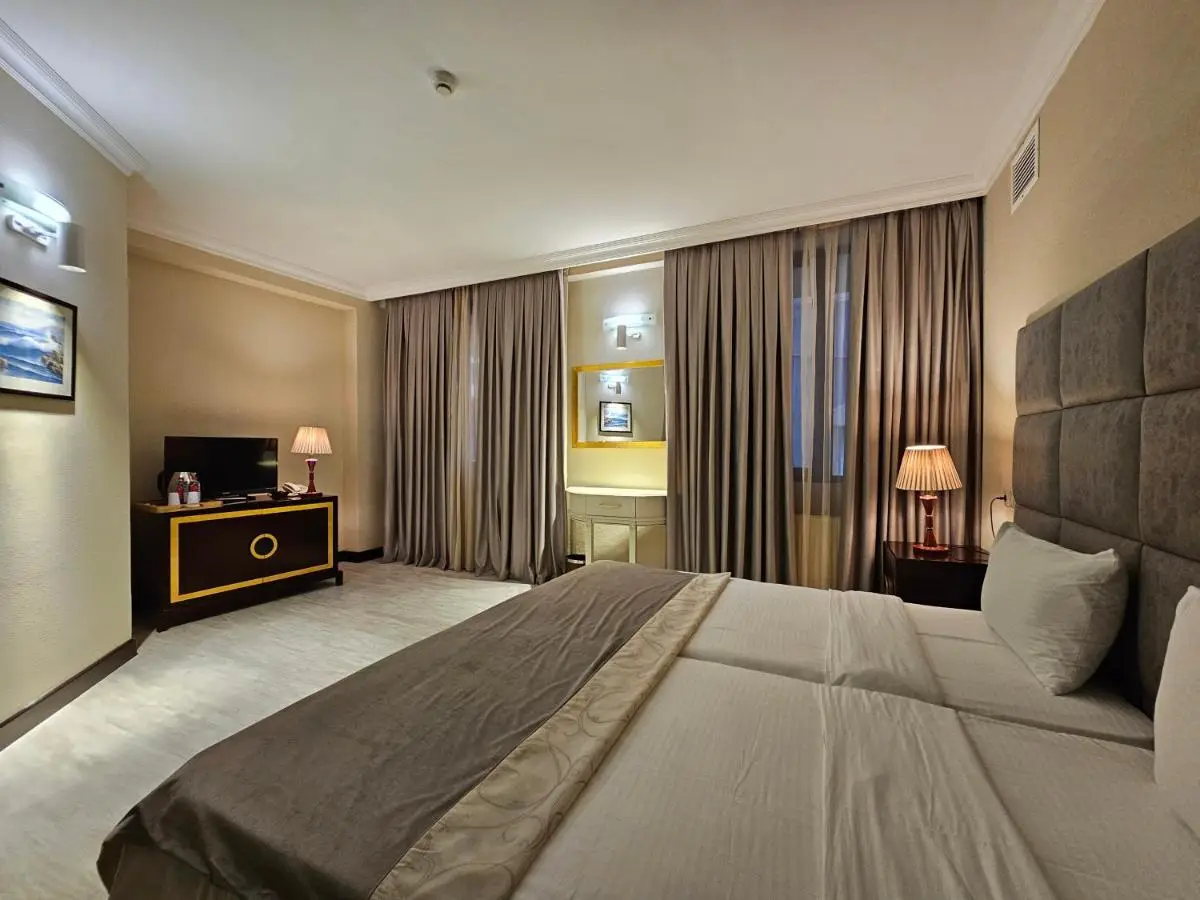 Crown Apartments