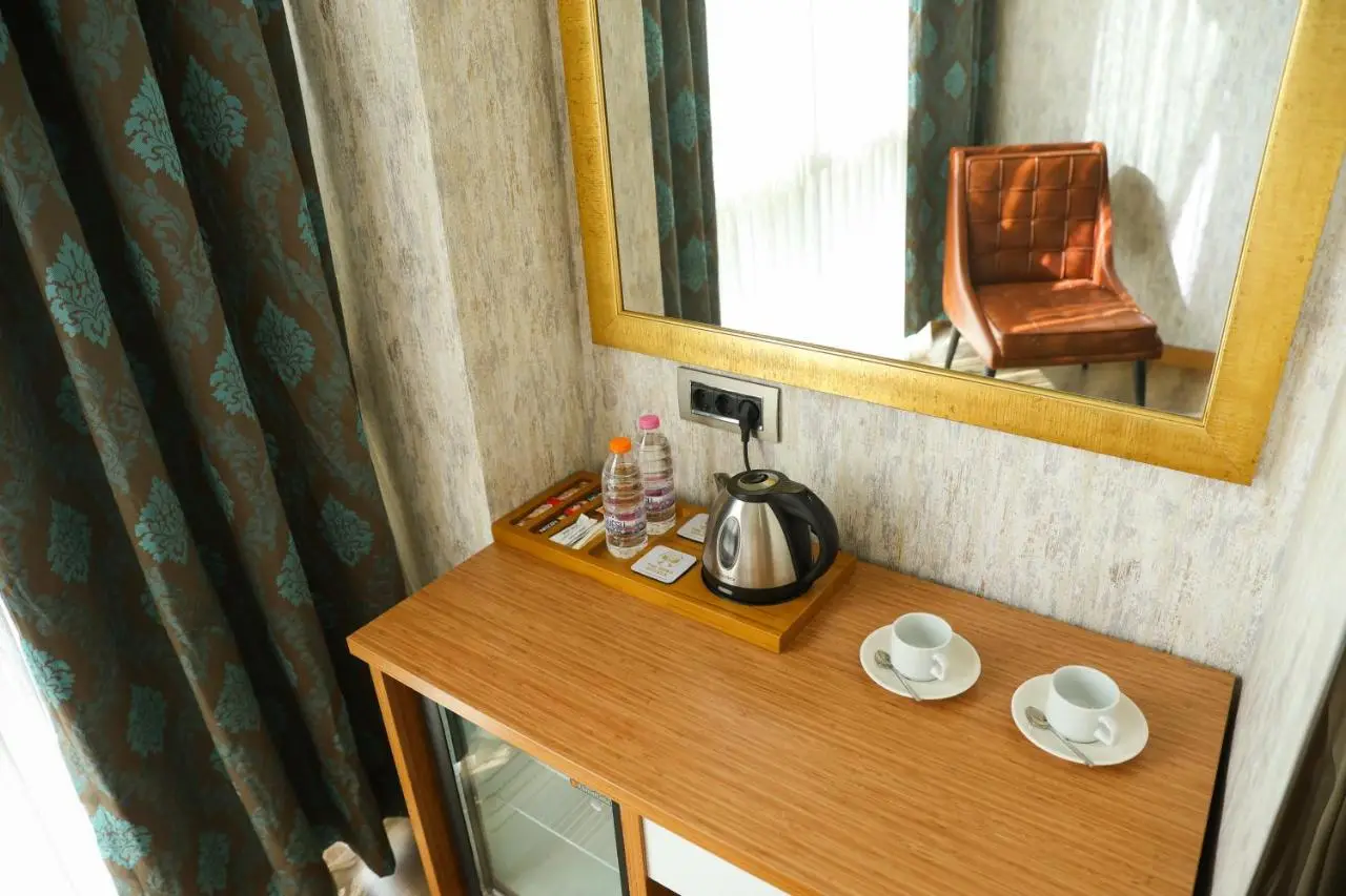 The Hera Platinum Hotel