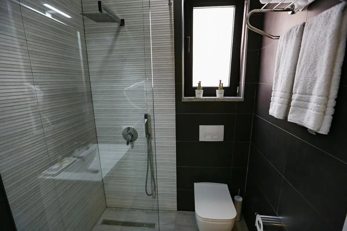 Home Hotel