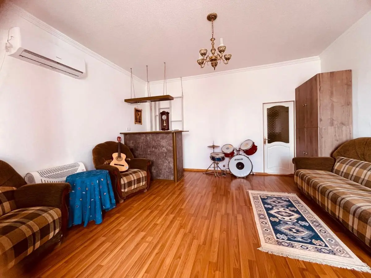 House - Kutaisi International Airport 15 Minutes- Quiet cozy house with parking