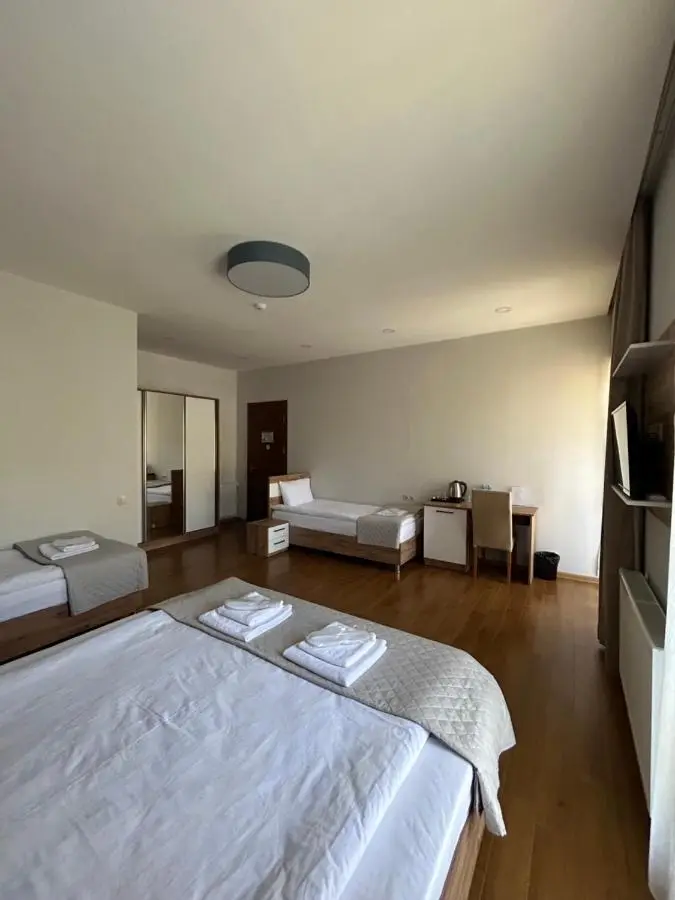 10 KEYS Boutique Hotel