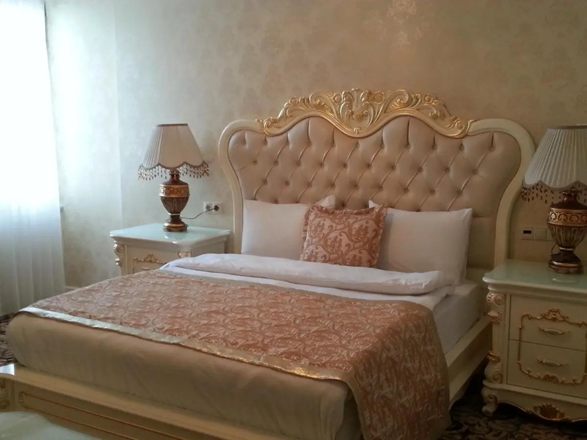 Best Town Hotel