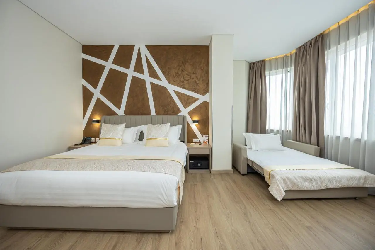 Sky Hotel Tirana