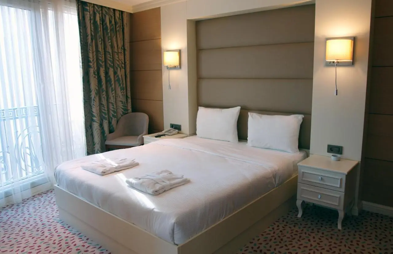 Le Mirage Hotel