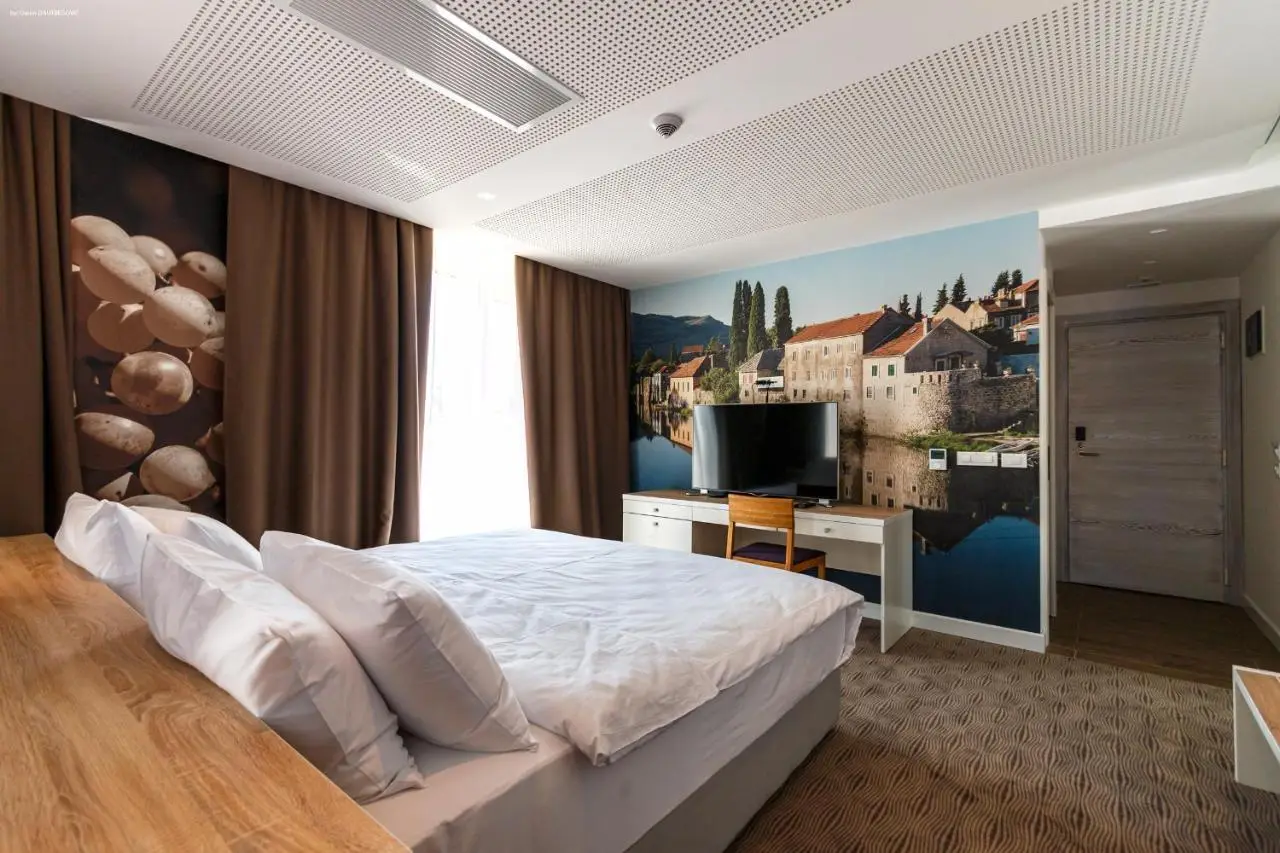 Hotel Nar